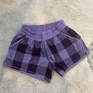 Lululemon shake and break 4” gingham shorts
